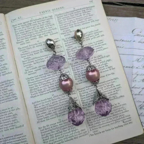 Vintage large statement earrings purple glass  beads - Picture 6 of 7